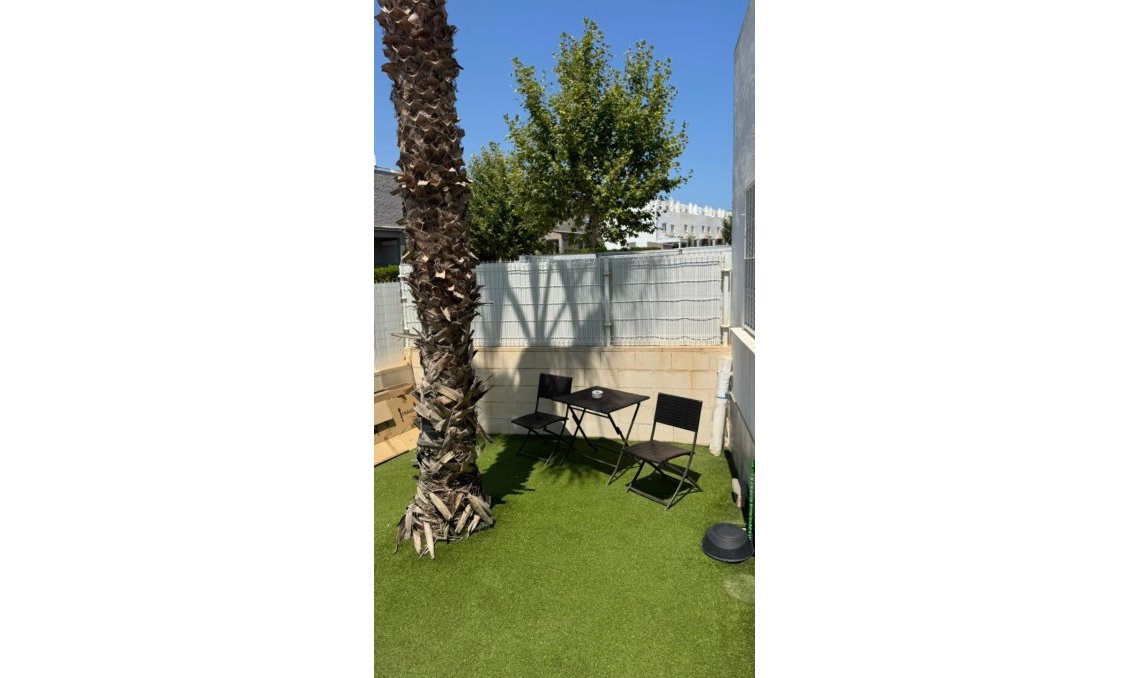 Wiederverkauf - Semi Detached -
Torrevieja - Costa Blanca