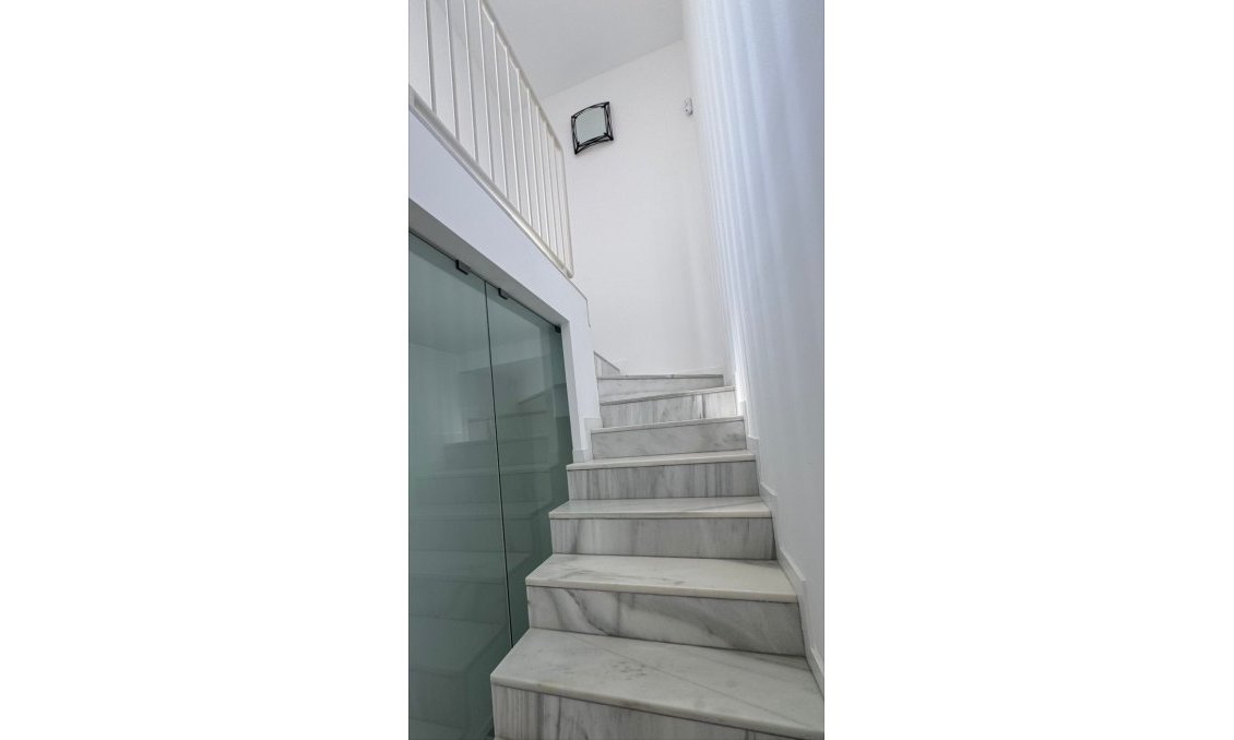 Wiederverkauf - Semi Detached -
Torrevieja - Costa Blanca