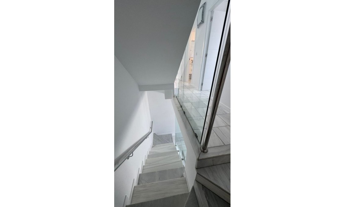 Wiederverkauf - Semi Detached -
Torrevieja - Costa Blanca