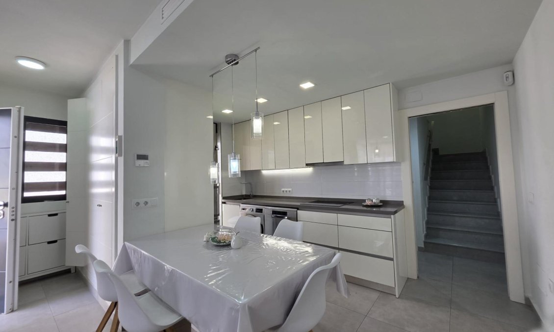 Wiederverkauf - Semi Detached -
San Pedro del Pinatar - Villa Alegría