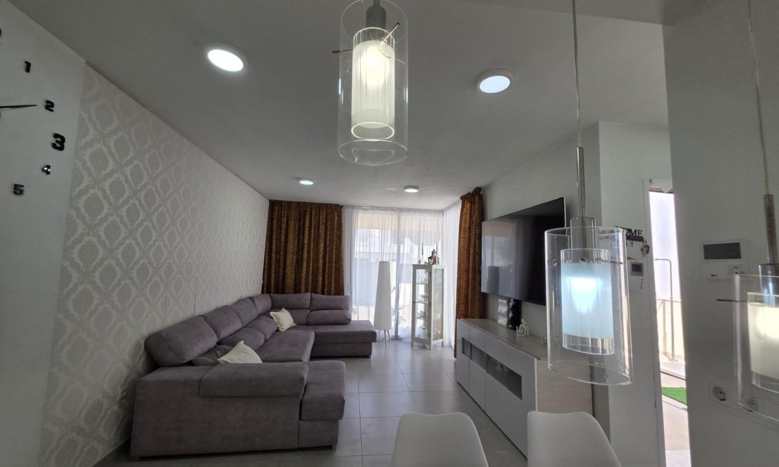 Wiederverkauf - Semi Detached -
San Pedro del Pinatar - Villa Alegría