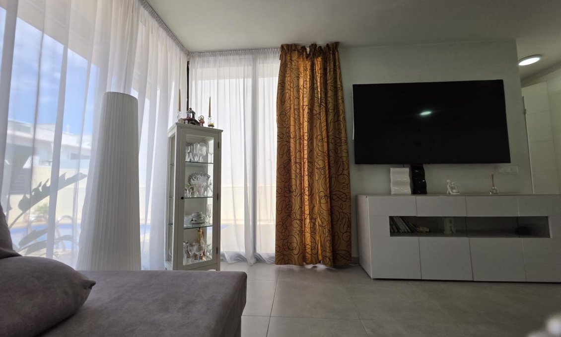 Wiederverkauf - Semi Detached -
San Pedro del Pinatar - Villa Alegría