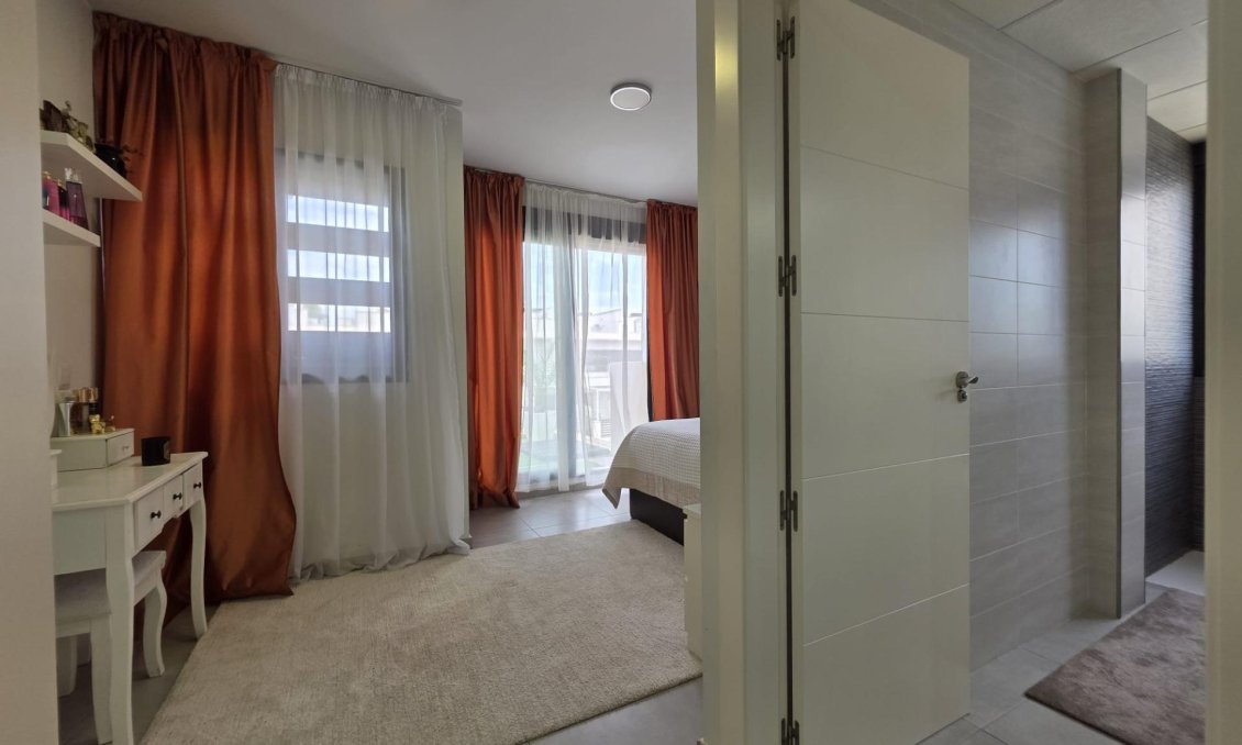 Wiederverkauf - Semi Detached -
San Pedro del Pinatar - Villa Alegría