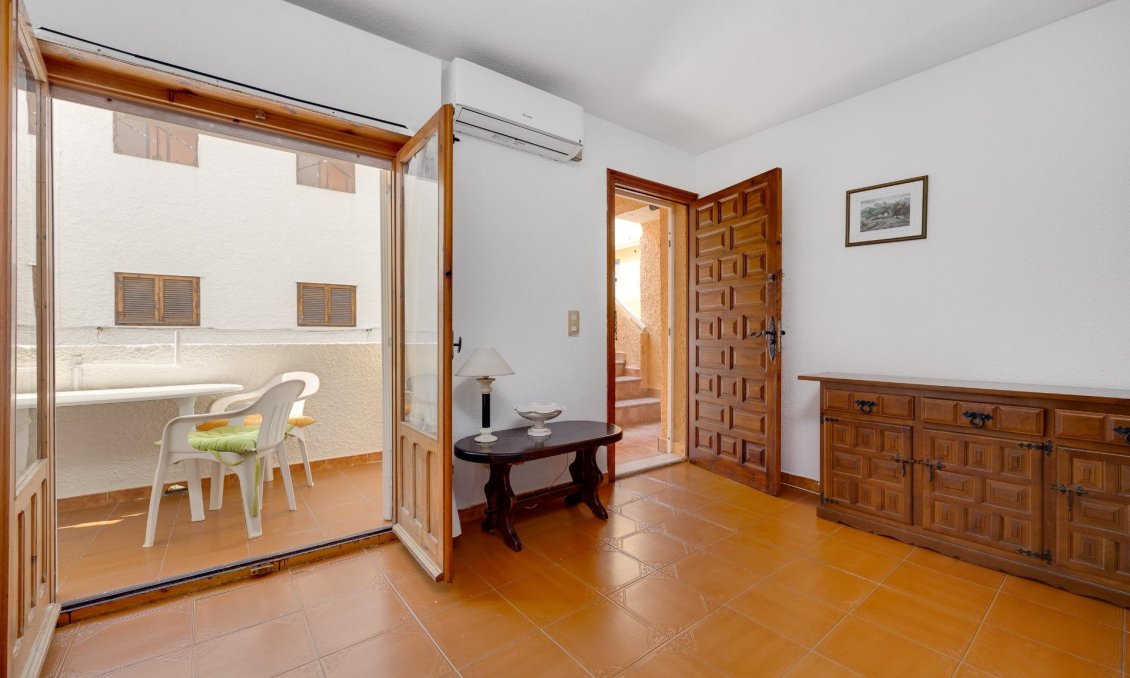 Resale - Apartment -
Torrevieja - La Mata