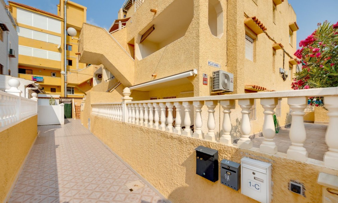 Resale - Apartment -
Torrevieja - La Mata