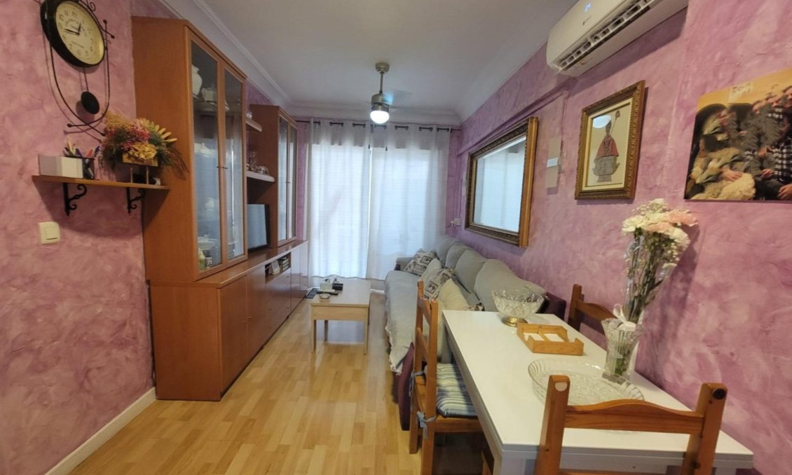 Resale - Apartment -
Torrevieja - Playa del Cura