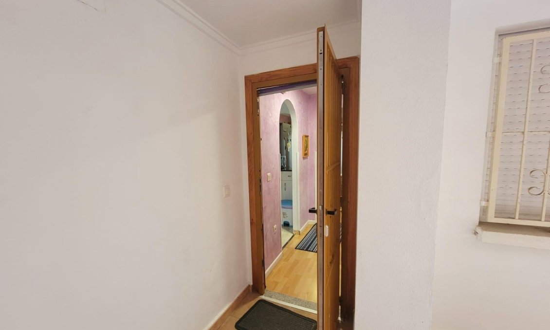 Resale - Apartment -
Torrevieja - Playa del Cura