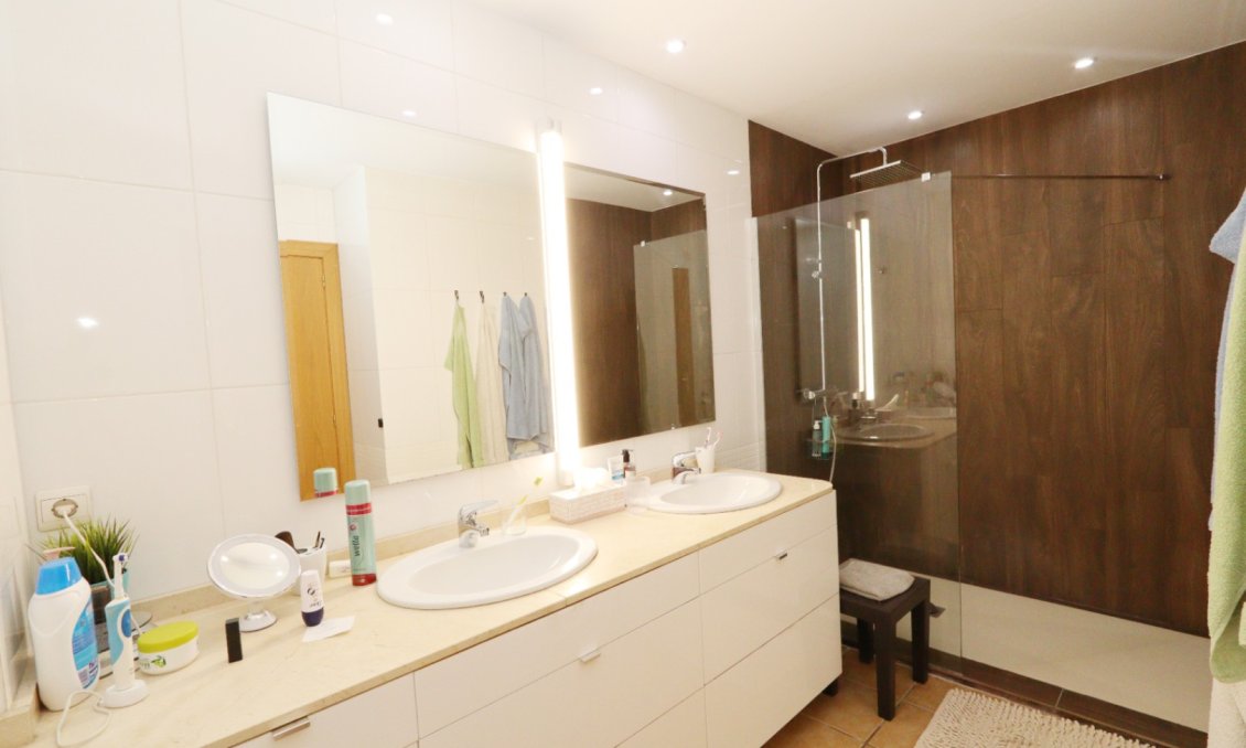 Wiederverkauf - Villa -
Altea - Costa Blanca