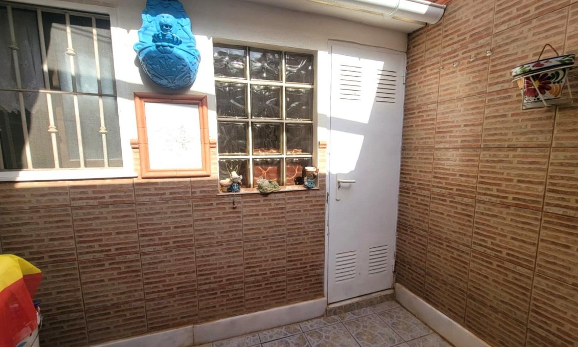 Resale - Bungalow -
Torrevieja - Los Frutales