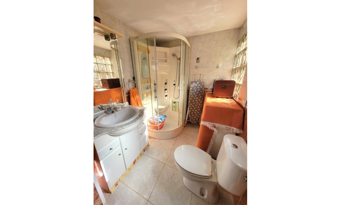 Resale - Bungalow -
Torrevieja - Los Frutales