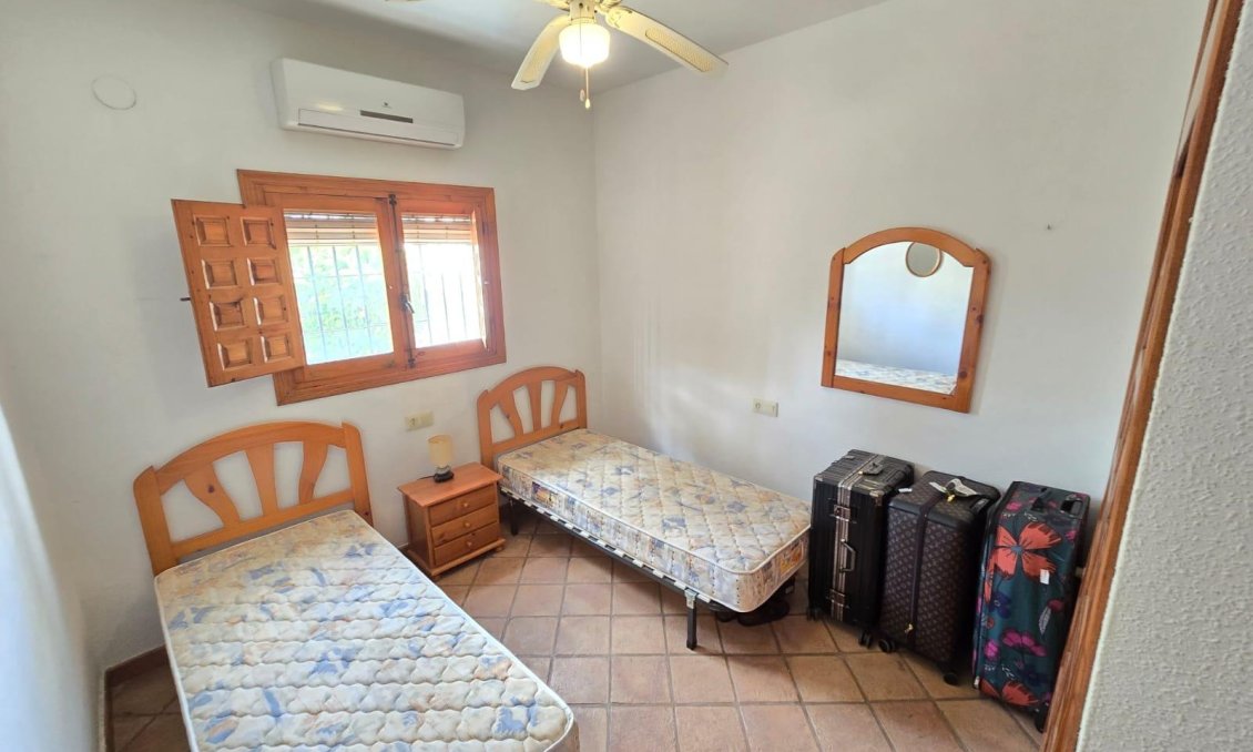 Resale - Villa -
Orihuela Costa - Cabo Roig