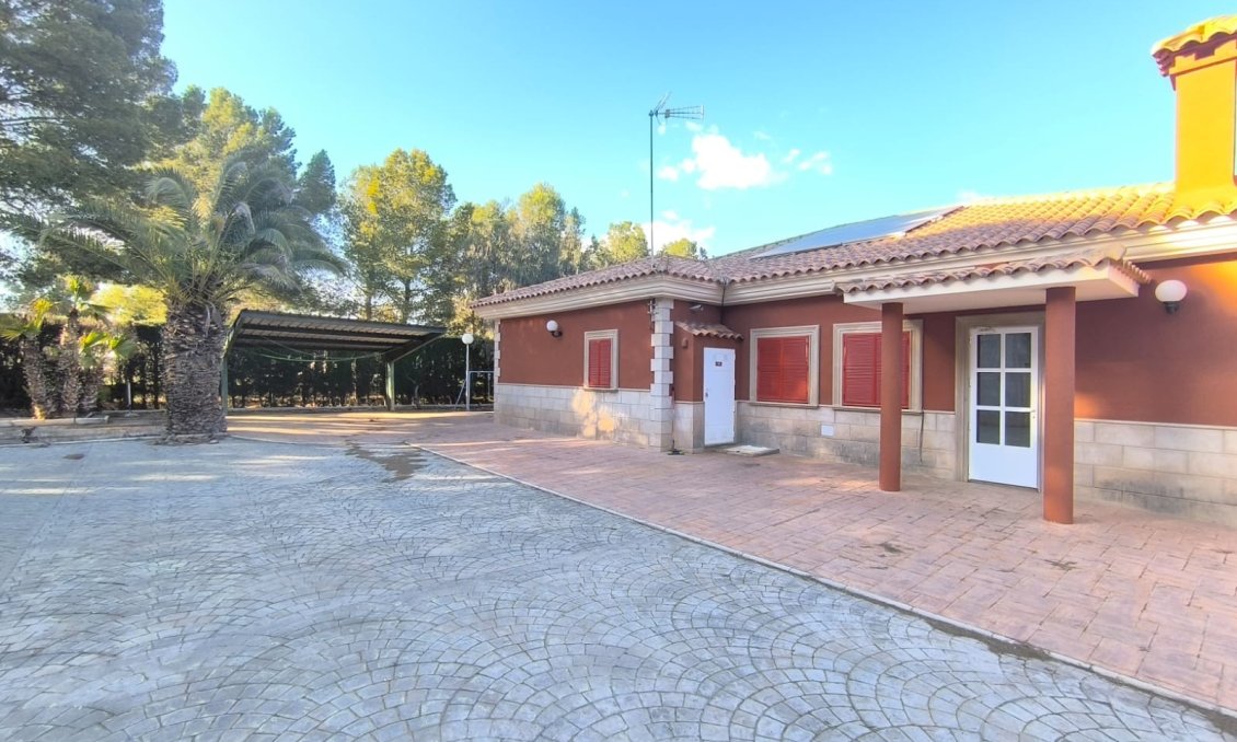 Wiederverkauf - Villa -
Yecla - Inland