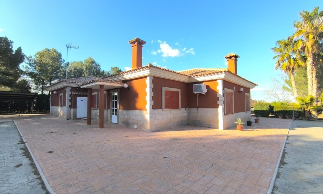 Wiederverkauf - Villa -
Yecla - Inland