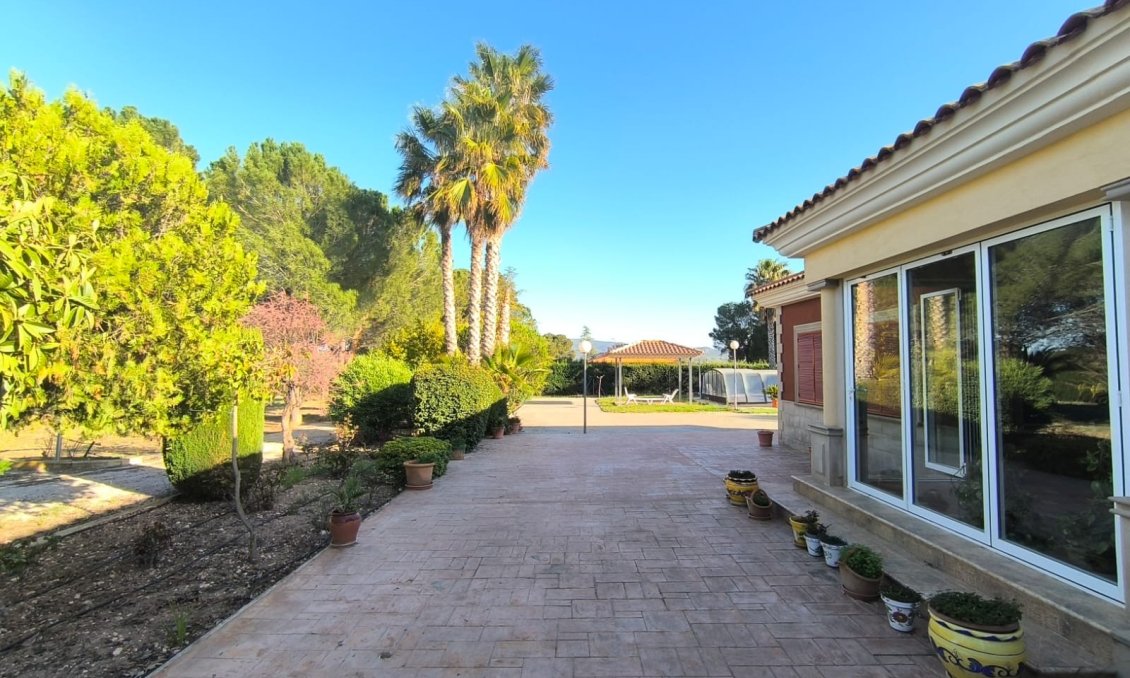 Wiederverkauf - Villa -
Yecla - Inland