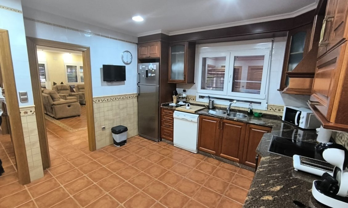 Wiederverkauf - Villa -
Yecla - Inland