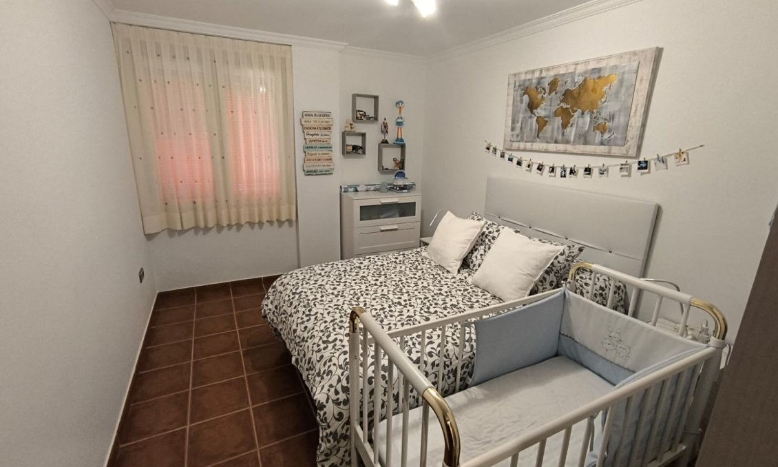 Wiederverkauf - Villa -
Yecla - Inland