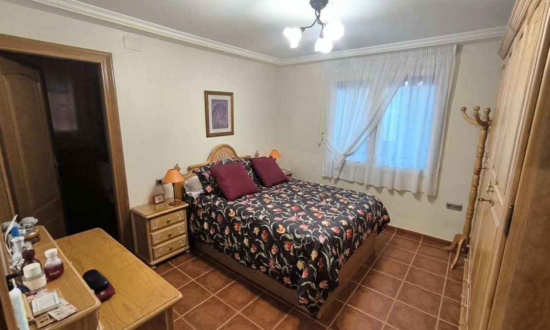 Wiederverkauf - Villa -
Yecla - Inland