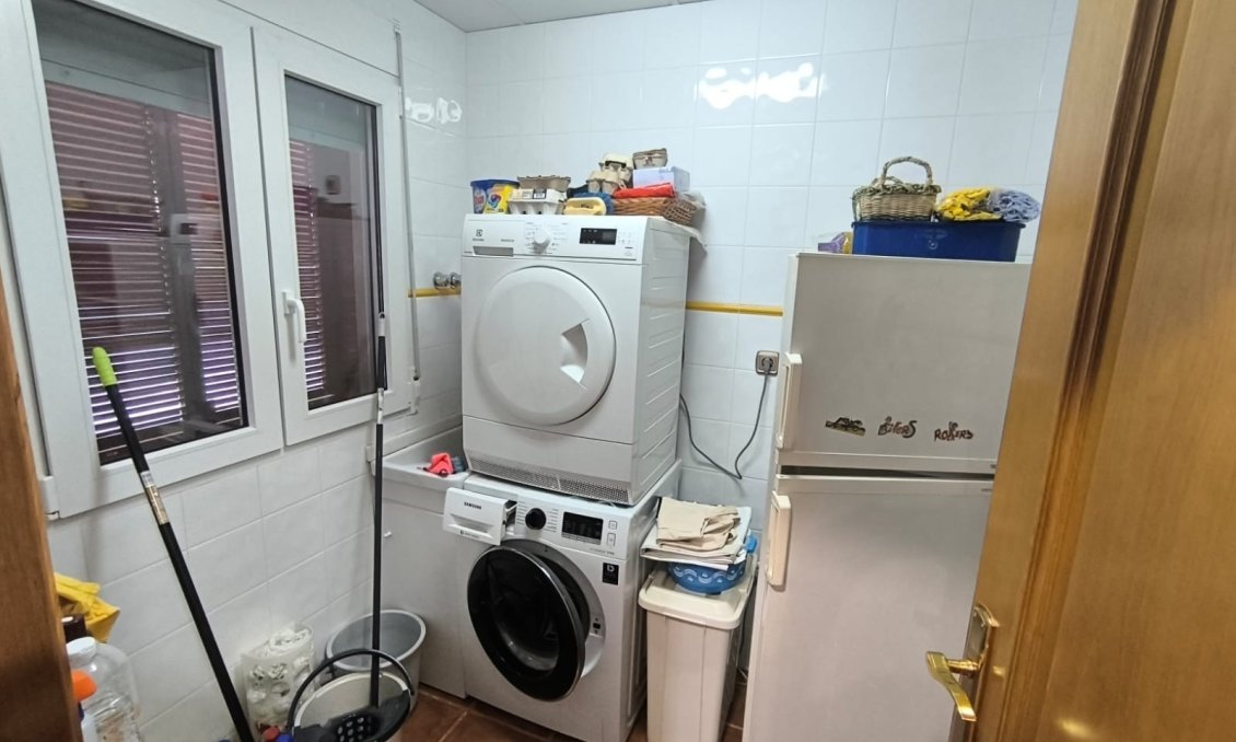 Wiederverkauf - Villa -
Yecla - Inland