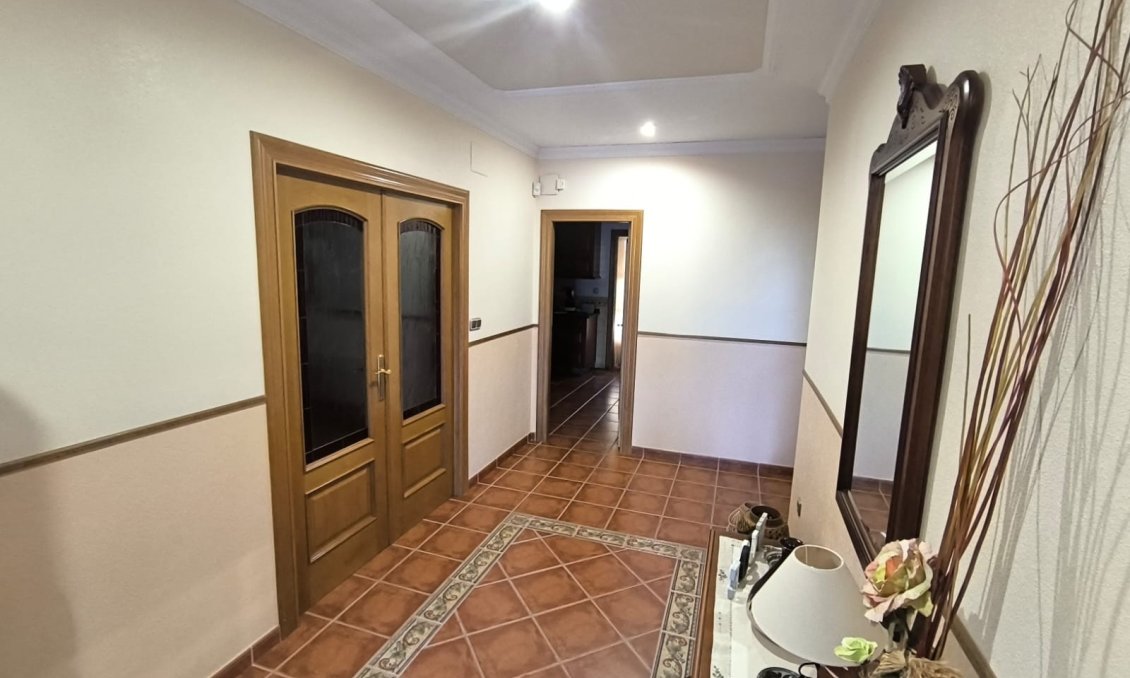 Wiederverkauf - Villa -
Yecla - Inland