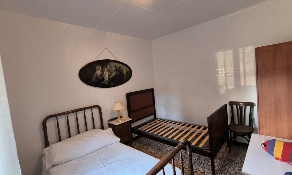 Revente - Villa -
Yecla - Inland