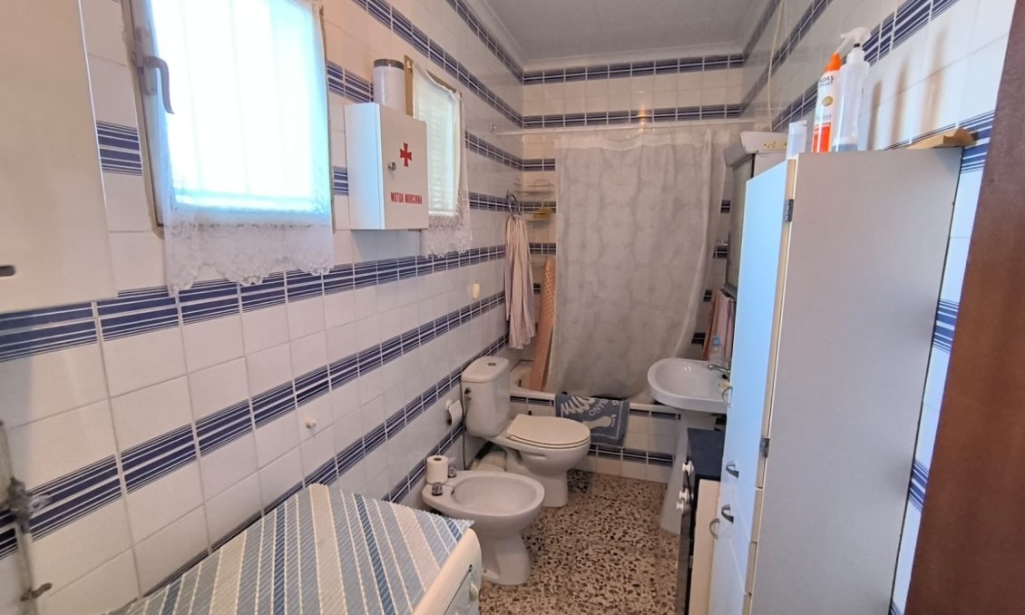 Revente - Villa -
Yecla - Inland