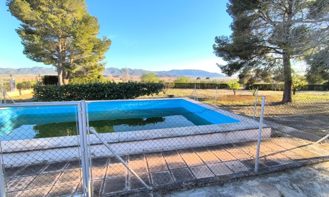 Revente - Villa -
Yecla - Inland