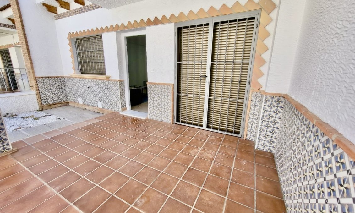 Revente - Town House -
San Miguel de Salinas - Inland