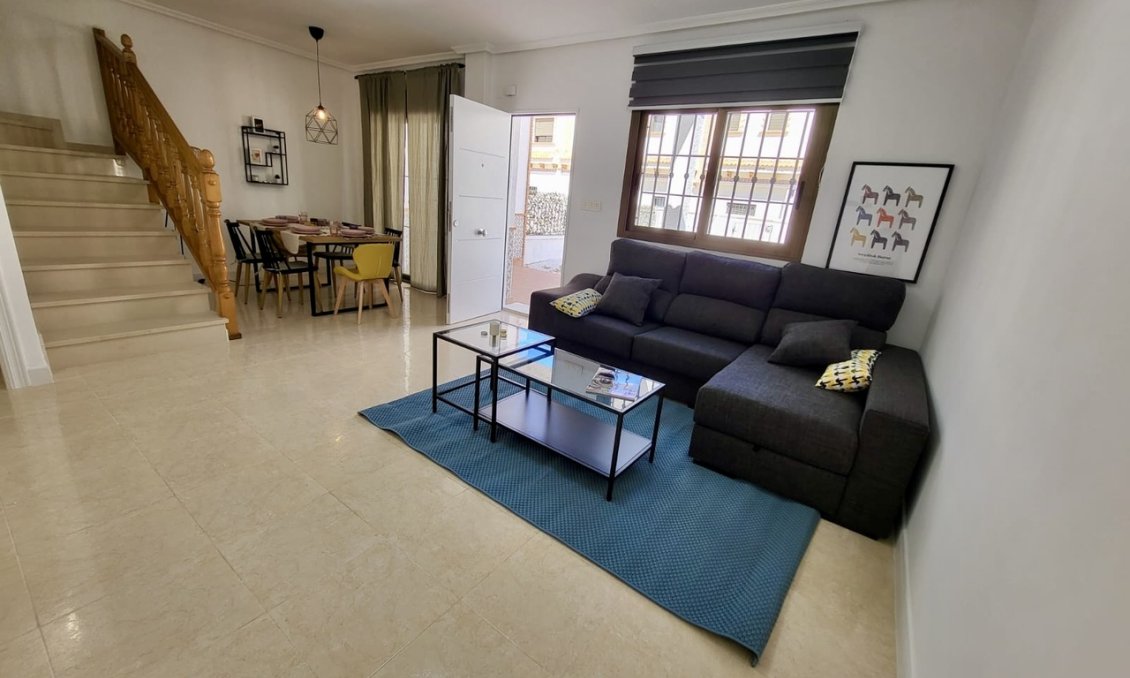 Revente - Town House -
San Miguel de Salinas - Inland