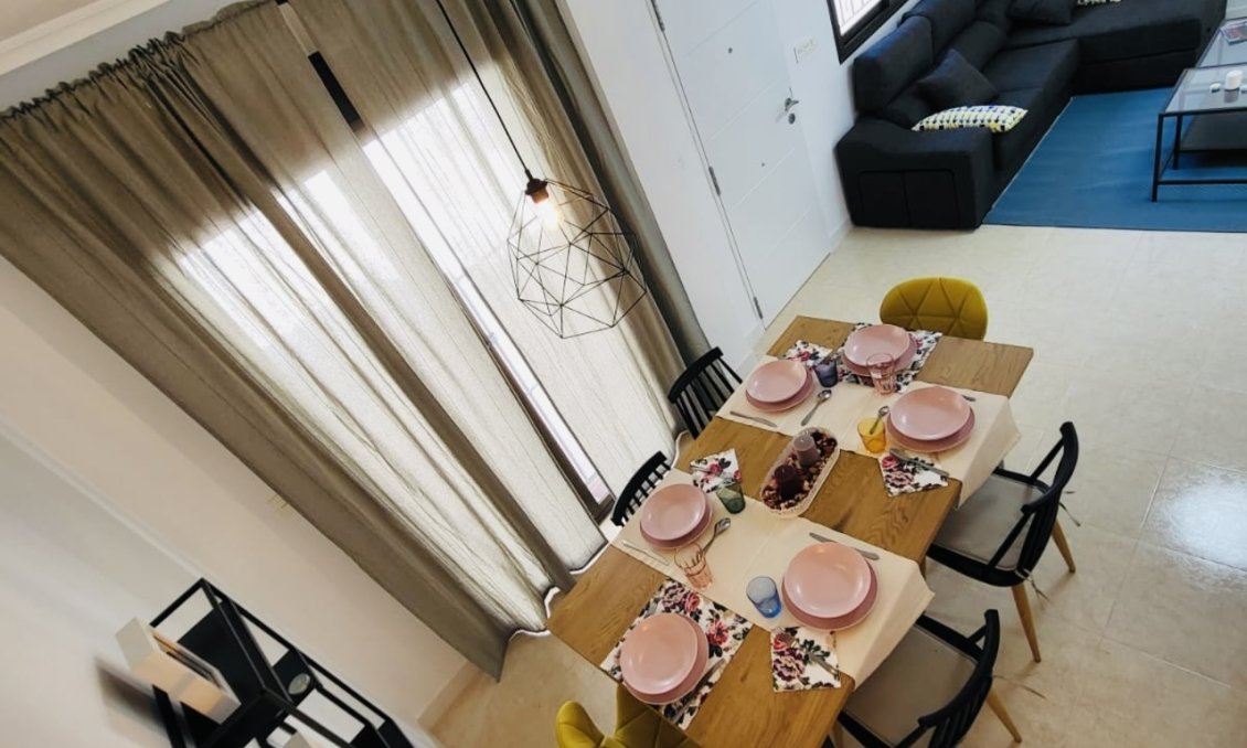 Revente - Town House -
San Miguel de Salinas - Inland