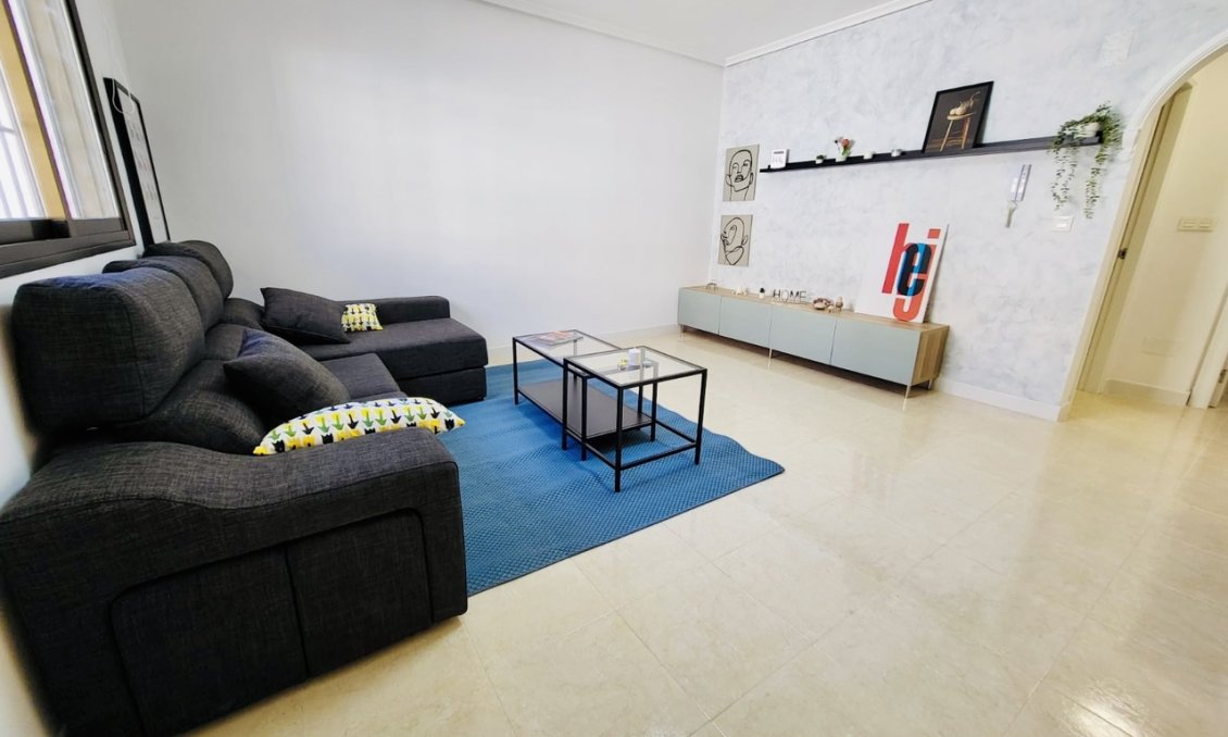 Revente - Town House -
San Miguel de Salinas - Inland