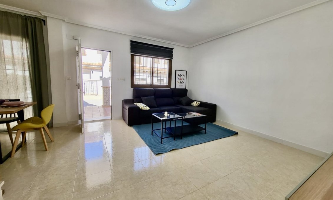 Revente - Town House -
San Miguel de Salinas - Inland