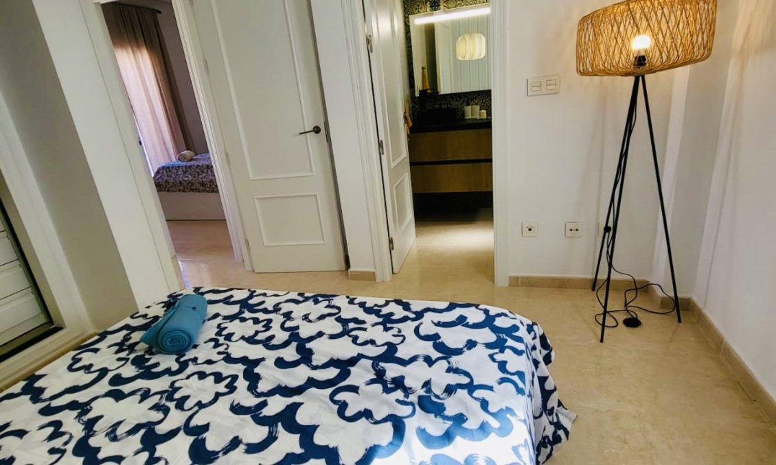 Revente - Town House -
San Miguel de Salinas - Inland