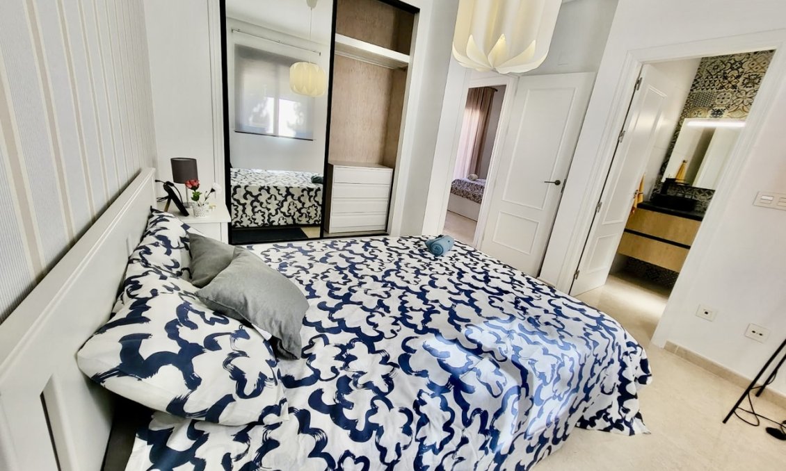 Revente - Town House -
San Miguel de Salinas - Inland