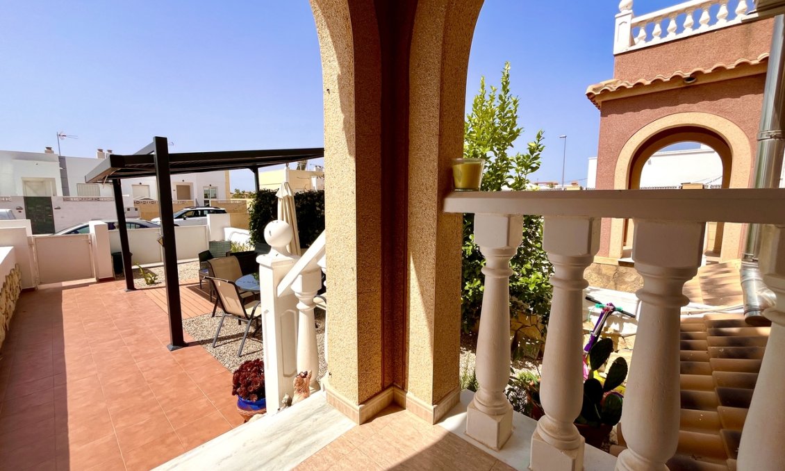 Resale - Town House -
Avileses - Inland