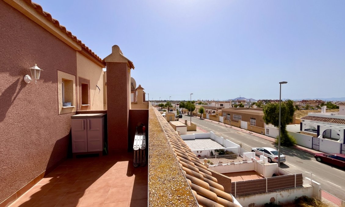 Resale - Town House -
Avileses - Inland
