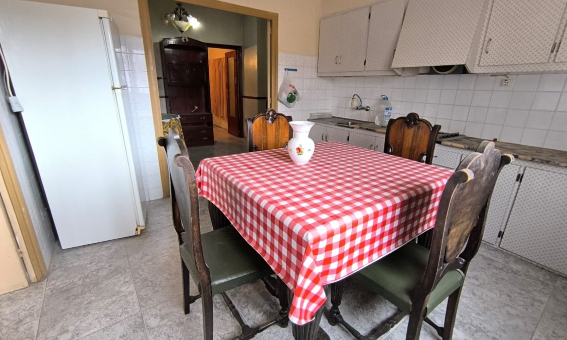 Resale - Town House -
Yecla - Inland