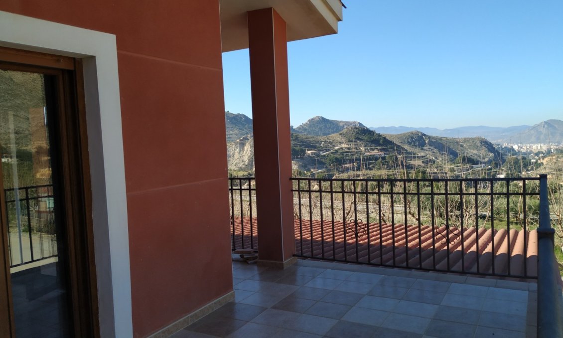 Revente - Villa -
Petrer - Inland