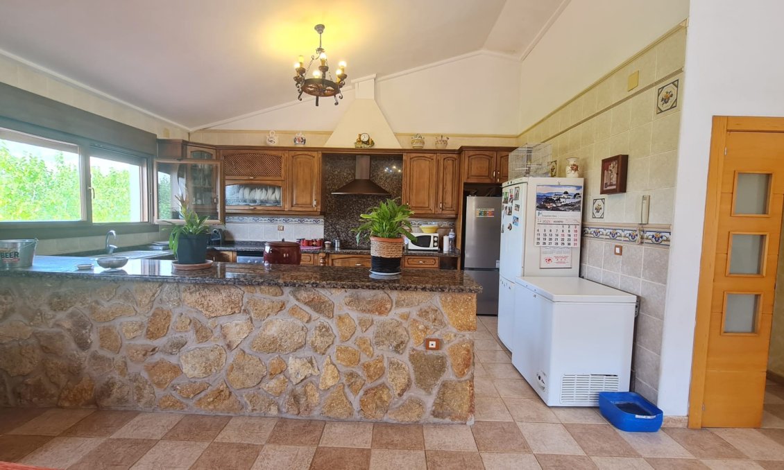 Revente - Villa -
Petrer - Inland