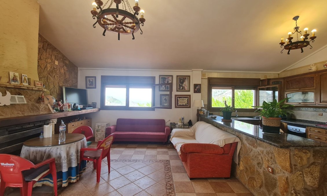 Revente - Villa -
Petrer - Inland