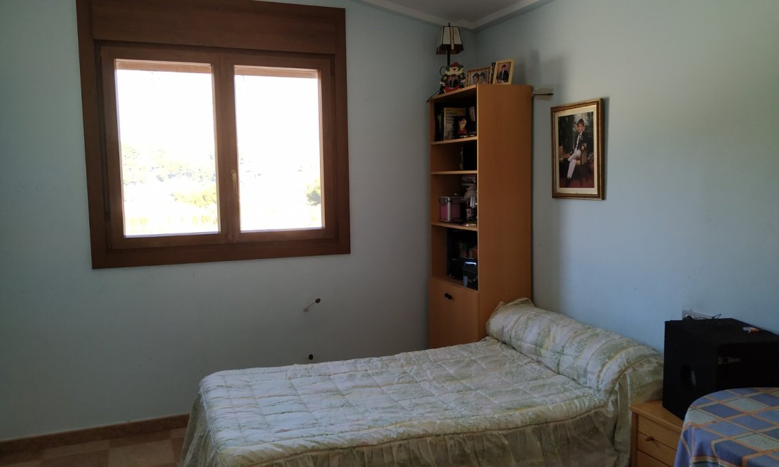 Revente - Villa -
Petrer - Inland