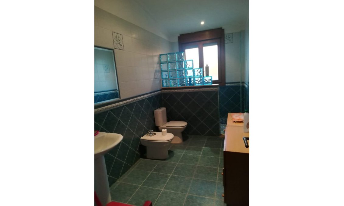 Revente - Villa -
Petrer - Inland