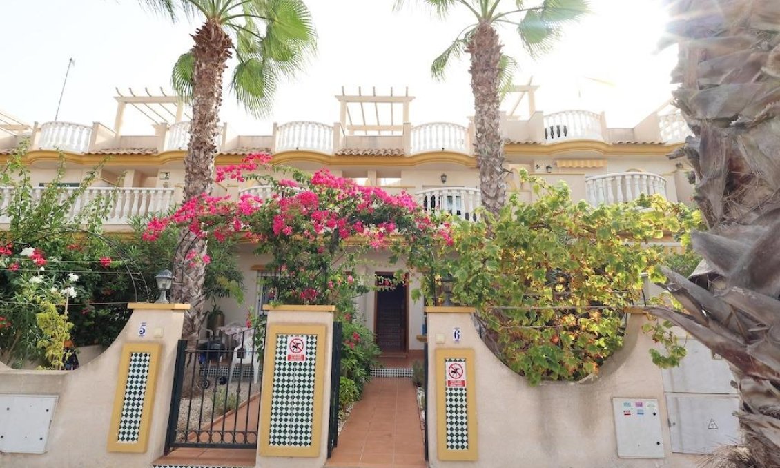 Segunda mano - Villa -
Orihuela Costa - Costa Blanca