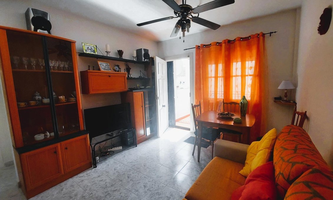 Wiederverkauf - Bungalow -
Orihuela Costa - Costa Blanca