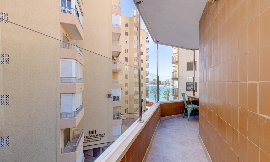 Resale - Apartment -
Torrevieja - Playa del Cura