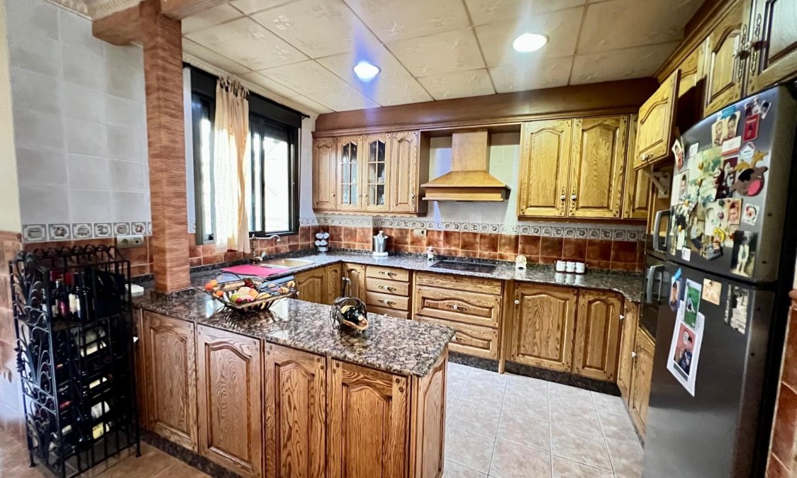 Resale - Town House -
Pinoso - Inland