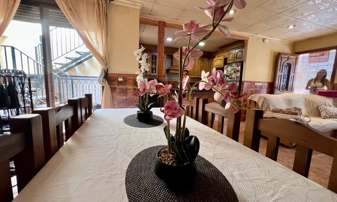 Resale - Town House -
Pinoso - Inland