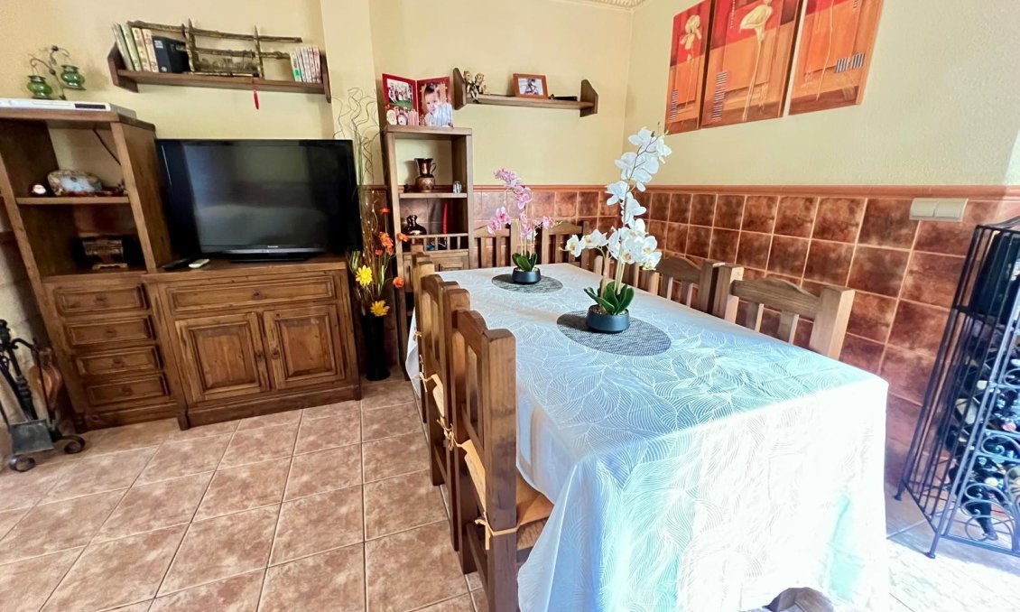 Resale - Town House -
Pinoso - Inland