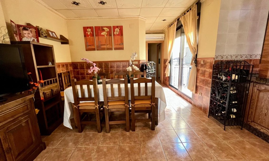 Resale - Town House -
Pinoso - Inland