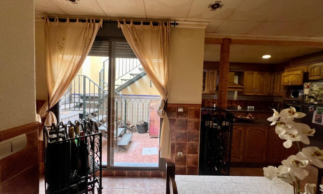 Resale - Town House -
Pinoso - Inland