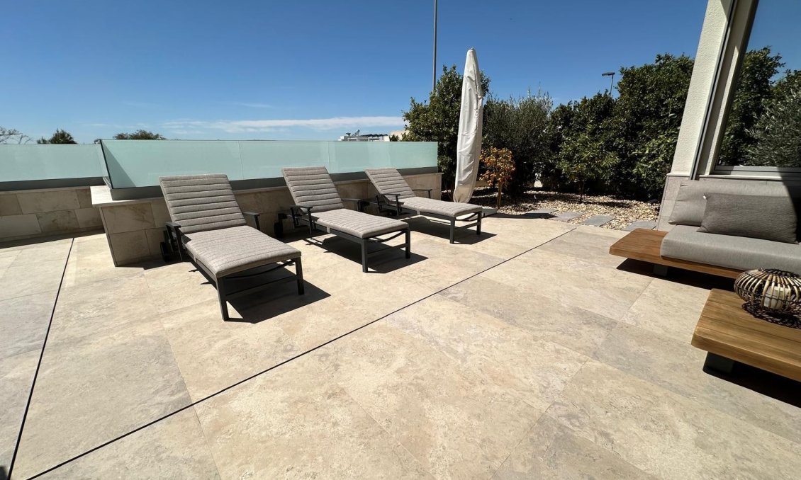 Resale - Villa -
Benijofar - Costa Blanca